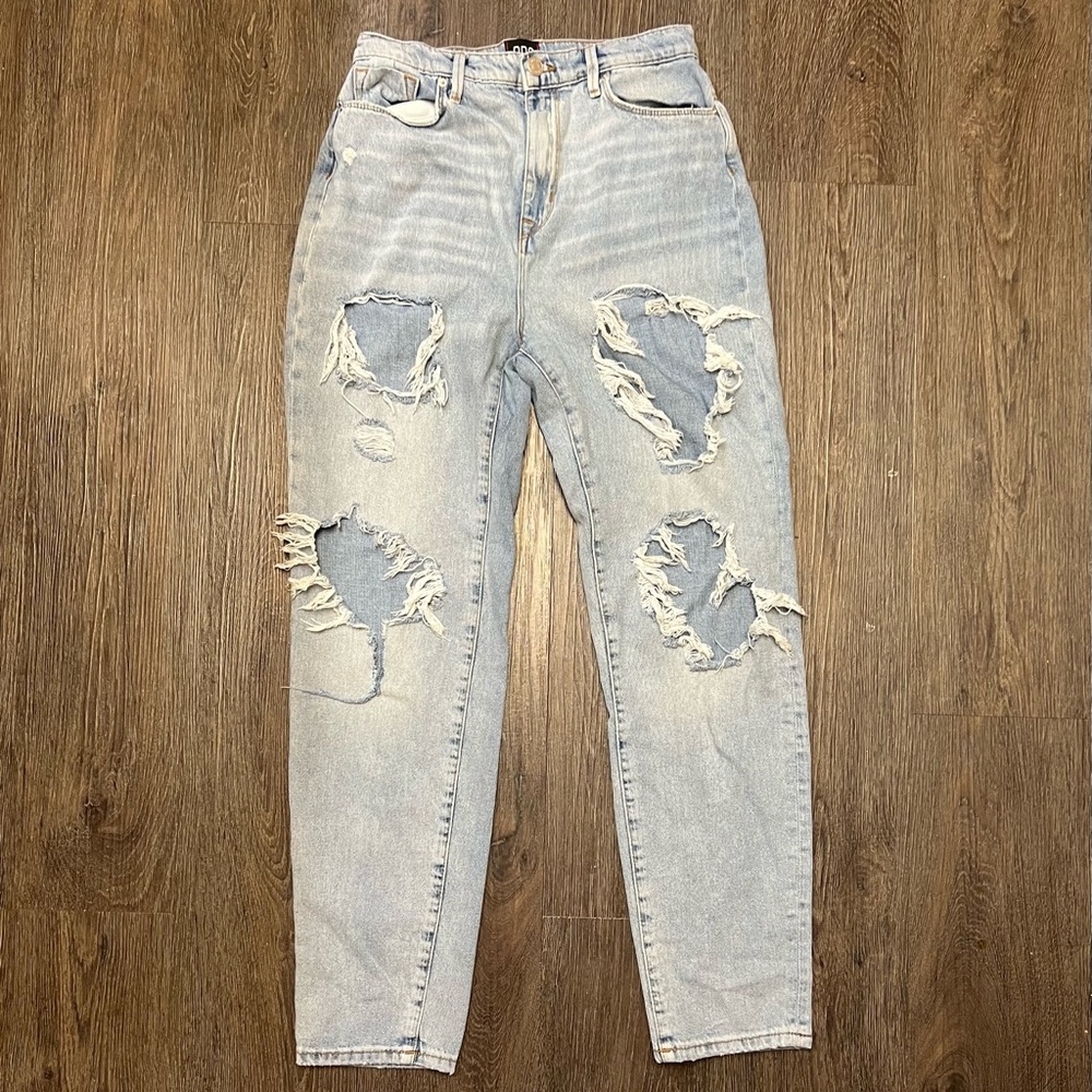 Urban Outfitters BDG Ripped Mom Jeans